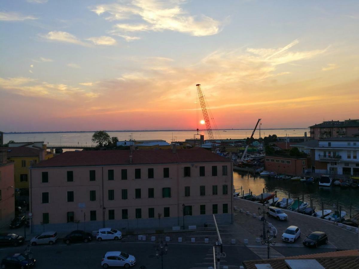 Mansarda Settimo Cielo Daire Chioggia Dış mekan fotoğraf